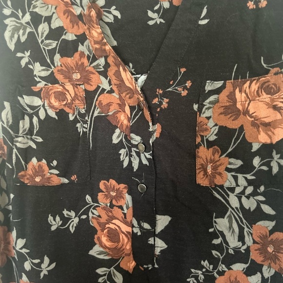 Torrid Size 1 Harper Rayon Slub Pullover
Sleeveless Top - Picture 6 of 9